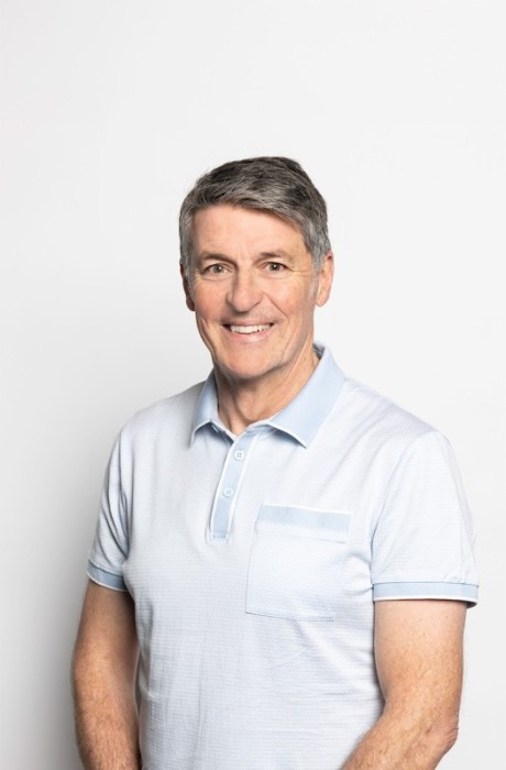 Dr Paul Dukes